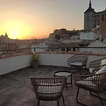 Casa con patio Toledano y terraza con vistas